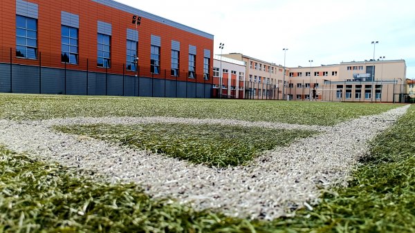 Piłka nożna czy pływanie? Oddziały sportowe w gdyńskich podstawówkach