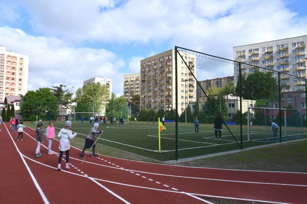Chylonia zyskała nowe wielofunkcyjne boisko