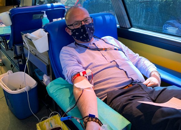 Podziel się niezastąpionym darem – krwią