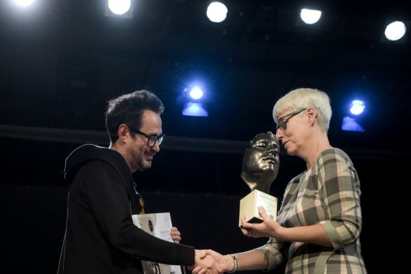 „Zapiski z wygnania” triumfują na festiwalu R@port