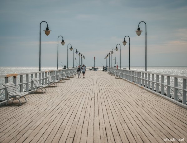 Molo w Orłowie: naprawiamy, malujemy, wymieniamy deski  