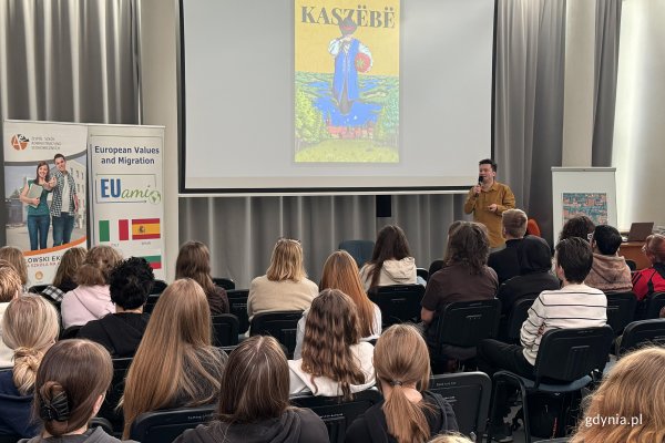 Światowy Tydzień Przedsiębiorczości w ZSAE w Gdyni – inspiracje, praktyka i rozwój kompetencji przyszłości