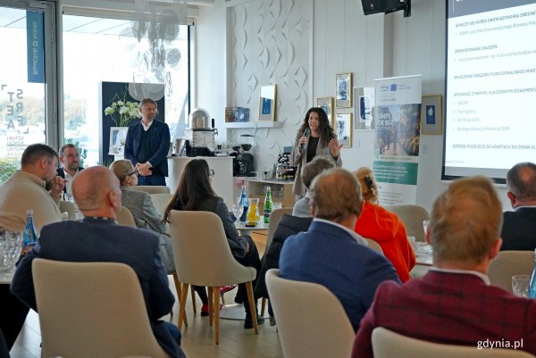 O zrównoważonej mobilności i współpracy na spotkaniu Gdyńskiej Rady Dialogu Gospodarczego