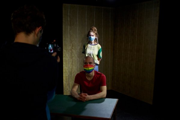 „IzoLekcje” i opowiadania Lema – Teatr Gdynia Główna online