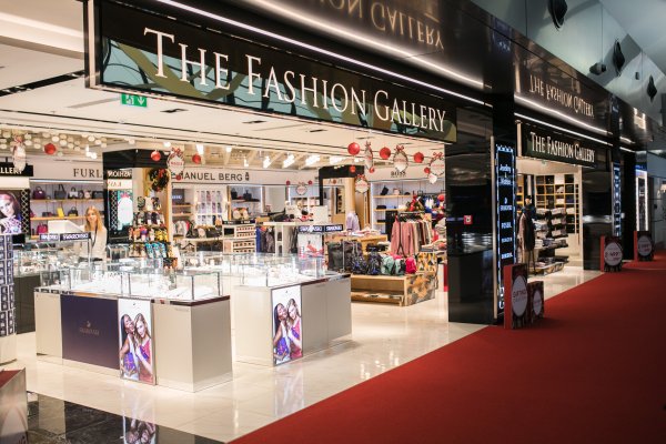 Światowe marki na lotnisku 