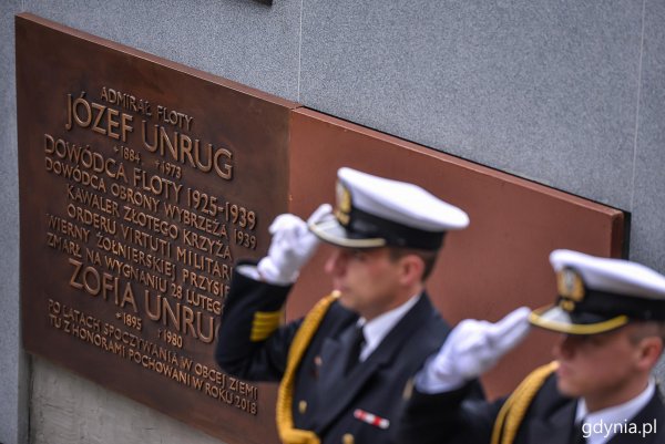 Admirał Józef Unrug spoczął ze swoimi żołnierzami