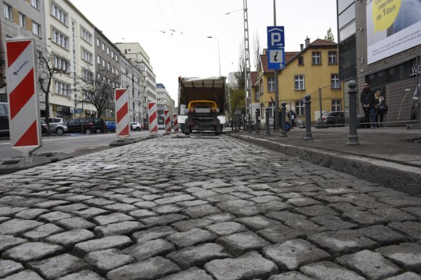 Zabytkowy bruk jak nowy