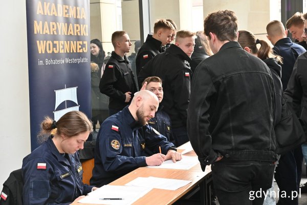 Dołącz do studentów Akademii Marynarki Wojennej w Gdyni