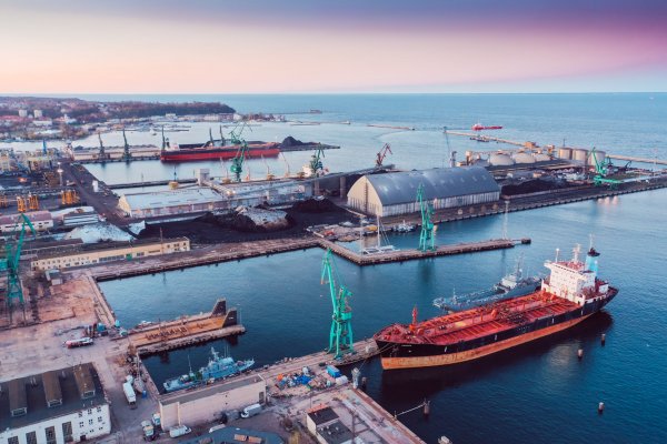 Ograniczenie ruchu w Porcie Gdynia