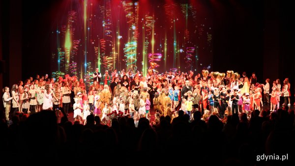 „Sekrety Zimowego Wiatru” – 286 młodych talentów na scenie Teatru Muzycznego