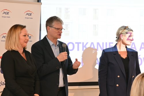 Uczestników i uczestniczki seminarium „Ciepłolubni