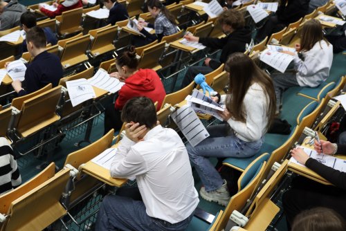 Uczniowie gdyńskich szkół podstawowych i ponadpodstawowych wzięli udział w II etapie Konkursu Wiedzy o Gdyni (Fot. Dorota Patzer)