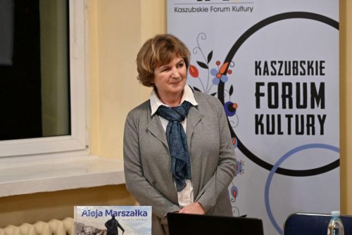 W Kaszubskim Forum Kultury w Gdyni Małgorzata Sokołowska zaprezentowała swoją najnowszą książkę „Aleja Marszałka”, poświęconą historii jednej z najbardziej rozpoznawalnych ulic miasta (fot. Waldemar Ulanowski)