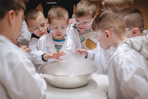 Centrum Nauki Experyment zaprasza młodych miłośników nauki (fot. Tomek Kamiński)