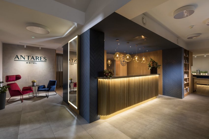 Hotel Antares recepcja