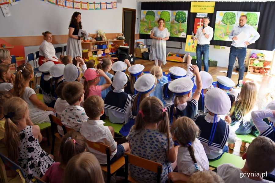 W gali wręczenia nagród w Przedszkolu nr 32 w Gdyni uczestniczył wiceprezydent Marek Łucyk // fot. Paweł Kukla