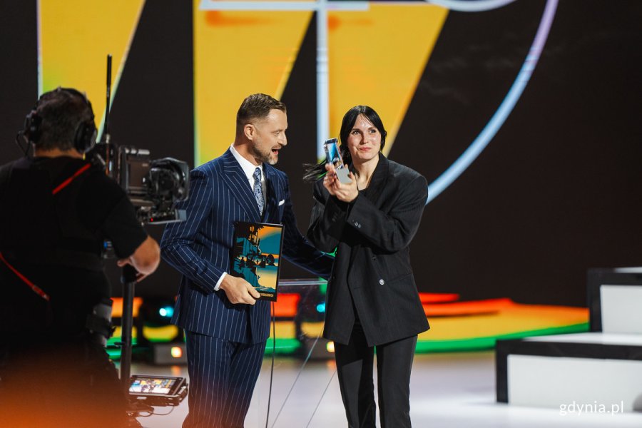 Frederikke Hoffmeier z nagrodą za muzykę do filmu „Dziewczyna z igłą”
