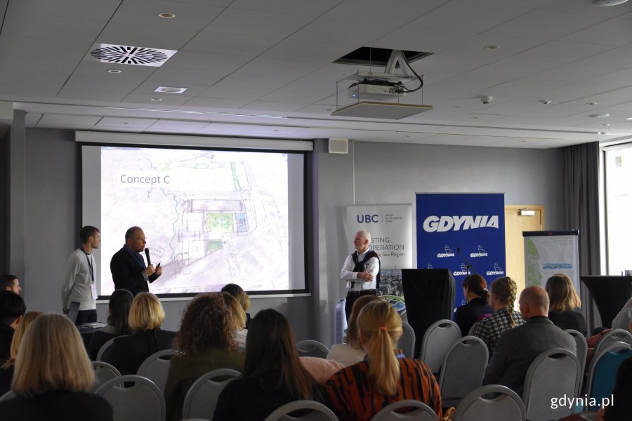 Specjaliści przedstawili koncepcje zazieleniania Gdyni // fot. Justyna Bronk