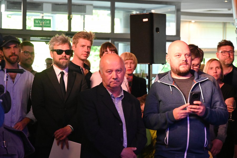 Wernisaż Blofelda odbył się w sobotę 30 maja w Hotelu Nadmorskim w Gdyni. Na zdjęciu rzeźbiarz Wojciech Sęczawa i pisarz Zygmunt Miłoszewski 