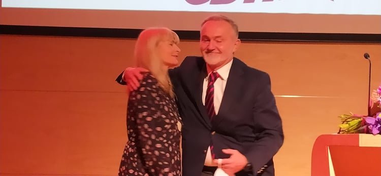 Prezydent Gdyni Wojciech Szczurek i Bożena Zglińska, dyrektorka Centrum Aktywności Seniora