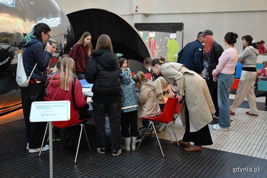 Warsztaty dla dzieci w Muzeum Emigracji (fot. Michał Puszczewicz)