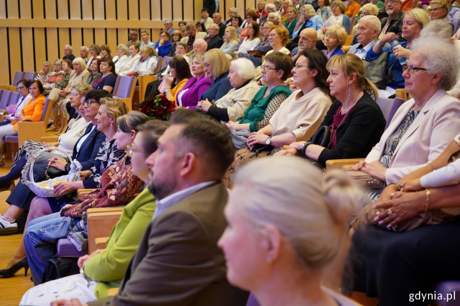 Uczestnicy jubileuszu 20-lecia Centrum Aktywności Seniora