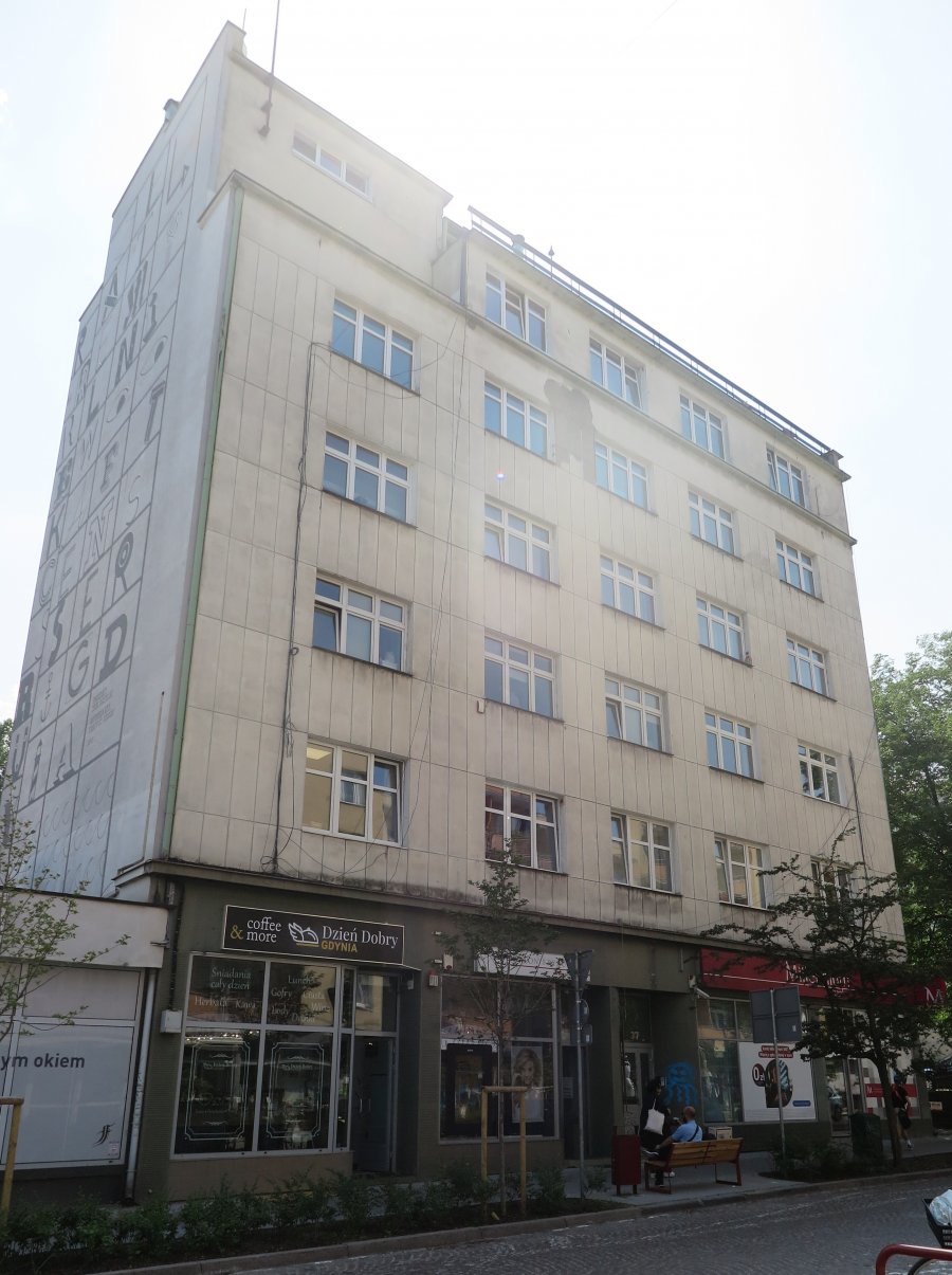 Kamienica mieszkalno-usługowa przy ulicy Starowiejskiej 37