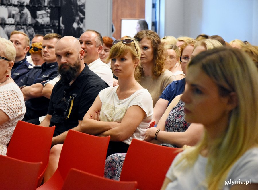 Konferencja „Kręgi na wodzie - widzę, rozumiem, działam” w Muzeum Emigracji, fot. Kamil Złoch