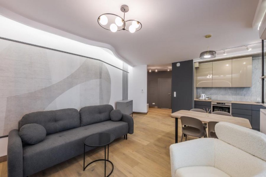 Salon z aneksem kuchennym w obiekcie Aperto Apartament Gdynia