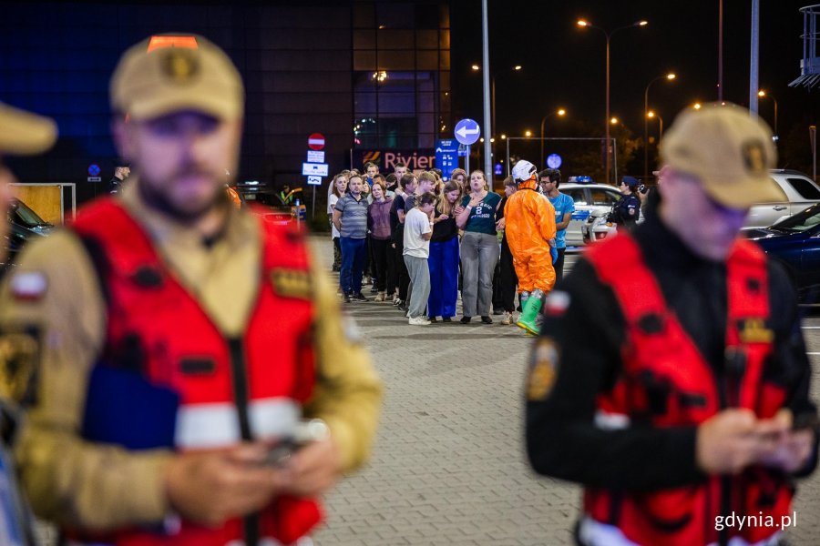Uczniowie szk&oacute;ł jako ofiary zamachu 