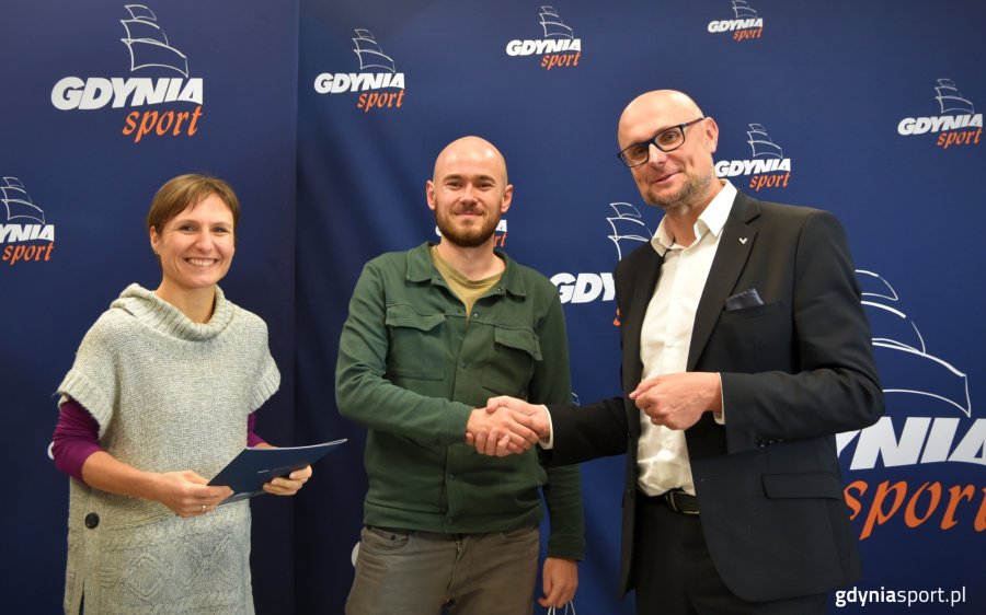 Nagrodzeni przedstawiciele firm z wiceprezydentem Austenem podczas odbioru nagród (fot. Marek Urbaniak)