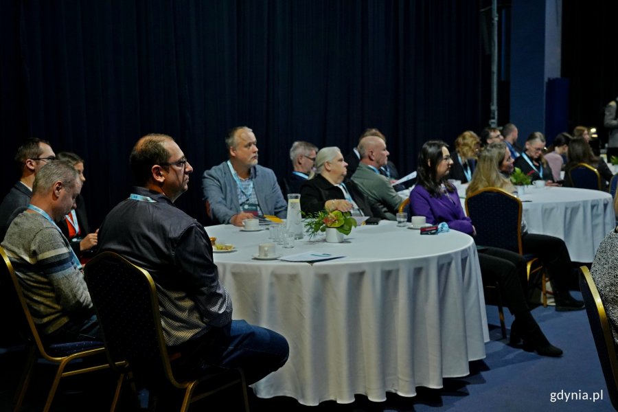 Uczestnicy Baltic Ports for Climate Conference 2025 zgromadzeni w sali koncertowej Zarządu Morskiego Portu Gdynia