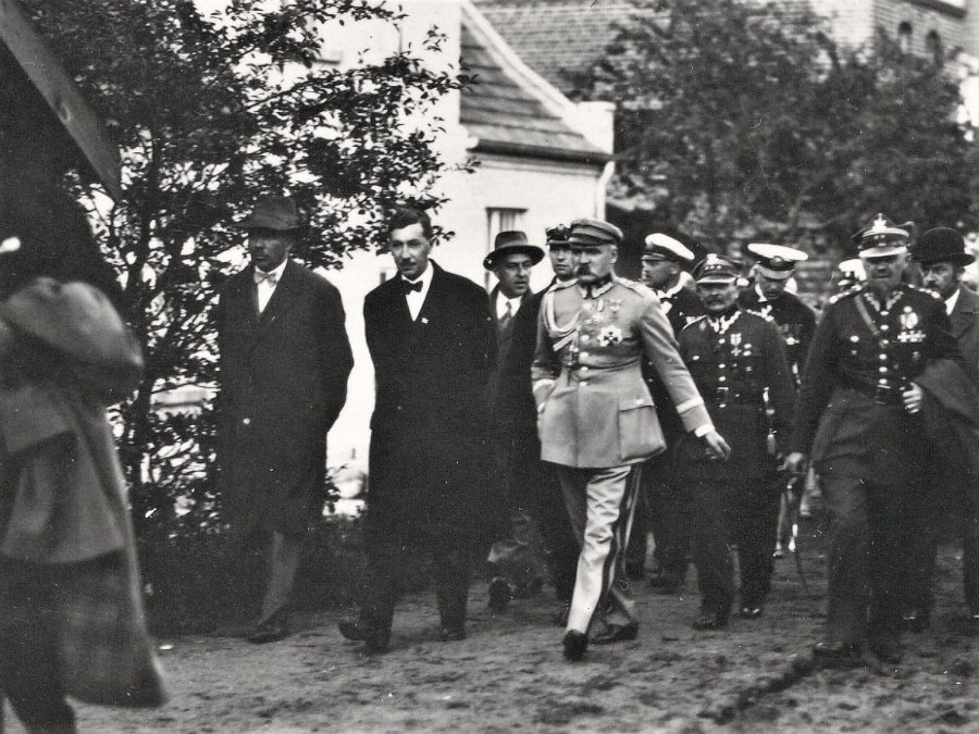 Eugeniusz Kwiatkowski z Józefem Piłsudskim, żródło NAC