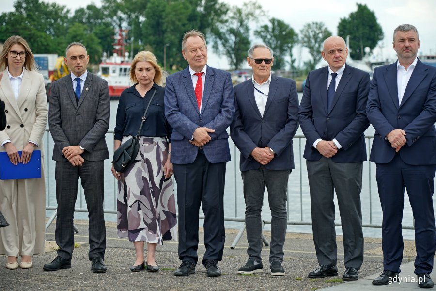 Uczestnicy uroczystości z okazji 162. rocznicy urodzin inż. Tadeusza Wendy 