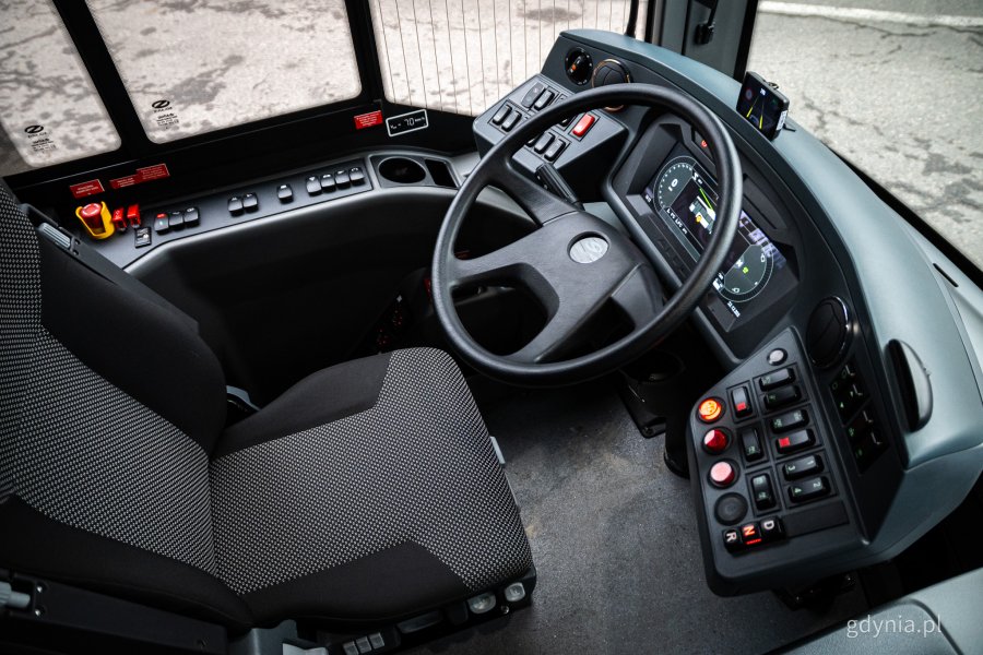 Sześć nowych trolejbus&oacute;w marki Solaris dla PKT w Gdyni (fot. Kamil Złoch)