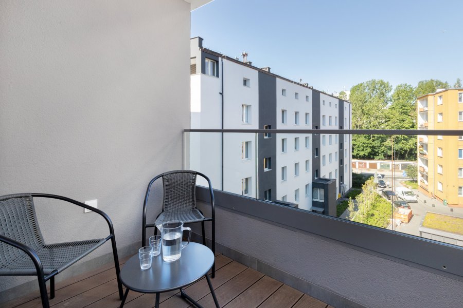 Balkon w obiekcie Obrońc&oacute;w Wybrzeża 6/48