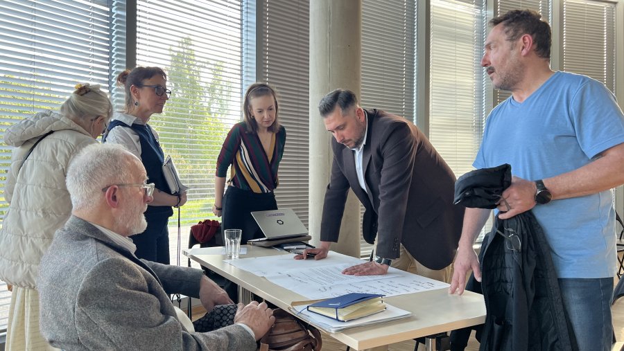 Spotkanie z radnymi dzielnic było jednym z element&oacute;w trwającego procesu konsultacyjnego (fot. LIS)
