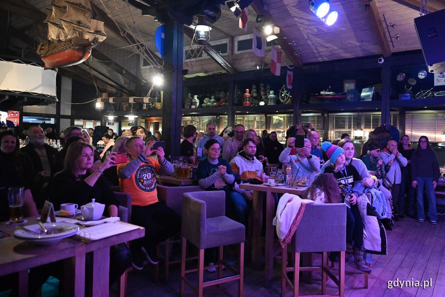 Publiczność w Cafe Contrast dopisała 