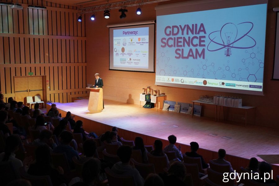 2. edycja Gdynia Science Slam odbyła się w Pomorskim Parku Naukowo-Technologicznym (fot. Magdalena Starnawska)
