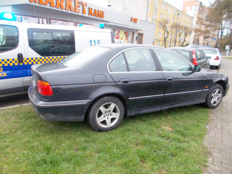 500 zł mandatu za parkowanie na trawniku fot. mat. prasowe Straży Miejskiej