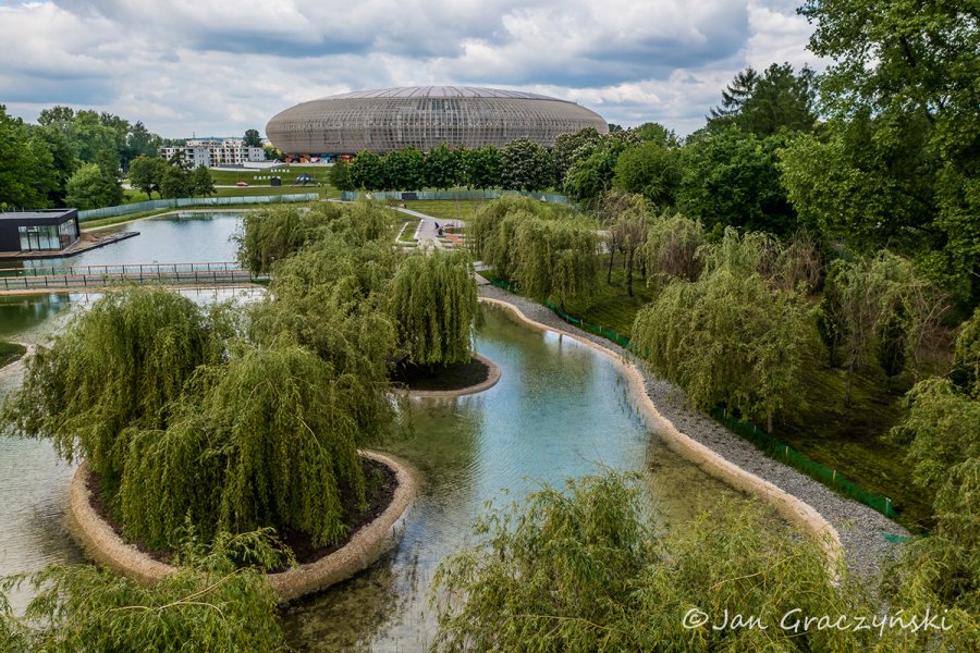 Staw przy Tauron Arenie, źródło: krakow.pl