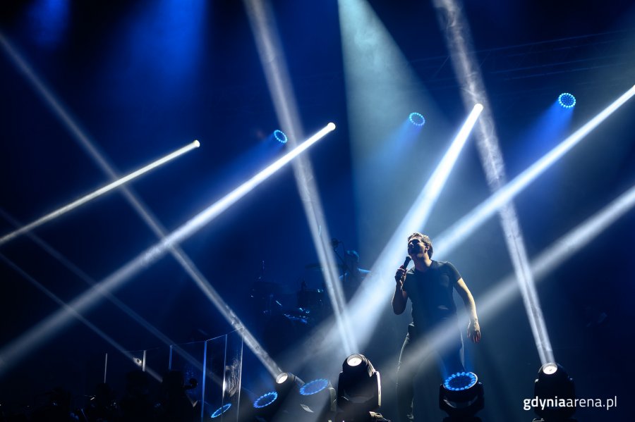 Koncert „Betlejem w Gdyni”. Na scenie Andrzej Lampert // fot. Dawid Linkowski