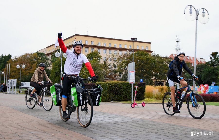 Janusz Marmurowicz-Voss wrócił ze swojej rowerowej wyprawy do Gdyni, fot. Kamil Złoch