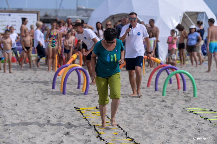Festyn „Pożegnanie wakacji” na plaży miejskiej w Gdyni // fot. Dawid Linkowski