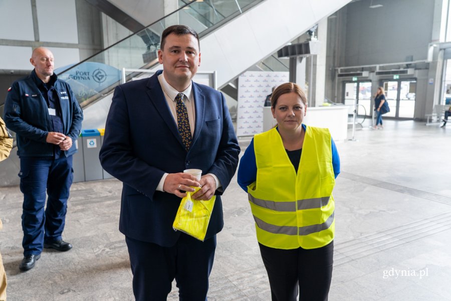 Aleksandra Kosiorek, Prezydent Gdyni oraz Łukasz Kobus, Sekretarz Miasta (fot. Michał Sałata)