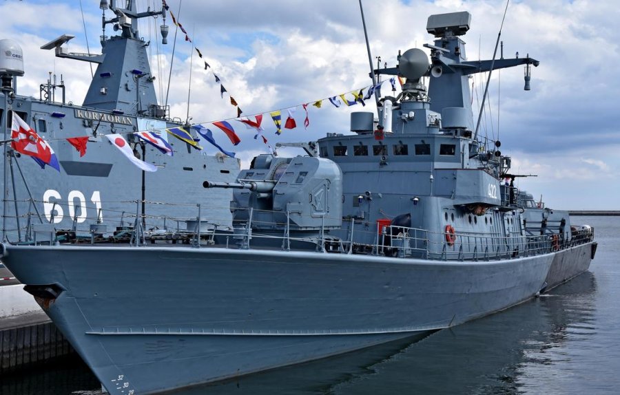 ORP "Piorun" podczas obchodów święta COM-DKM w Gdyni, fot. Kamil Złoch