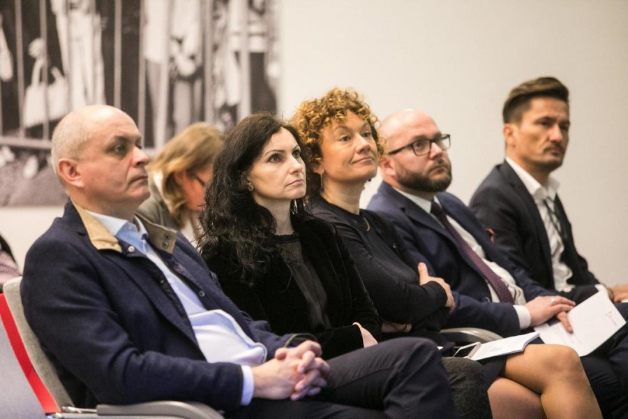 Konferencja na temat wyzwań dla samorządu terytorialnego w dobie imigracji ekonomicznej w Muzeum Emigracji w Gdyni // fot. Karol Stańczak 