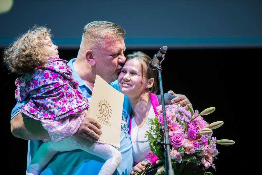 Medal Gdynia bez barier trafił do Beaty i Dariusza Podlasek