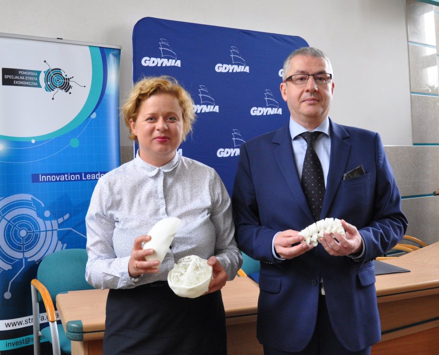 Uroczyste podpisanie umowy, inicjującej współpracę Parku Naukowo-Technologicznego Gdynia i Gdańskiego Parku Naukowo-Technologicznego w zakresie świadczenia usług druku 3D // fot. Marta Jaszczerska