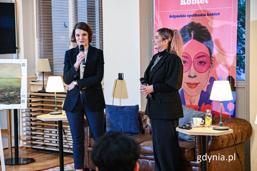 Katarzyna Gruszecka - Spychała, wiceprezydentka miasta Gdyni wraz z Dorotą Welchman, reżyserką filmową, fot. Michał Sałata